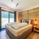 Almrausch Wald im Pinzgau