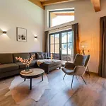 Almrausch Chalet *