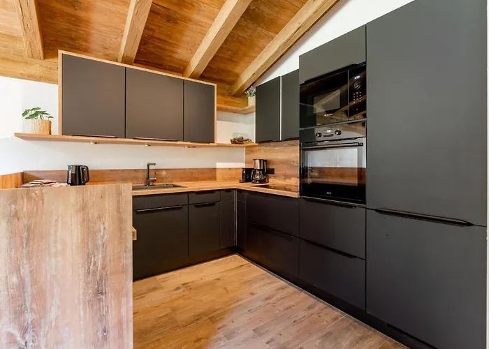 Almrausch Wald im Pinzgau